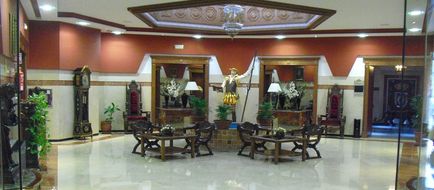 Exe Dona Carlota Lobby