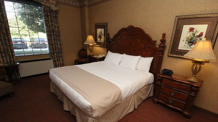 The Inn at East Wind Room