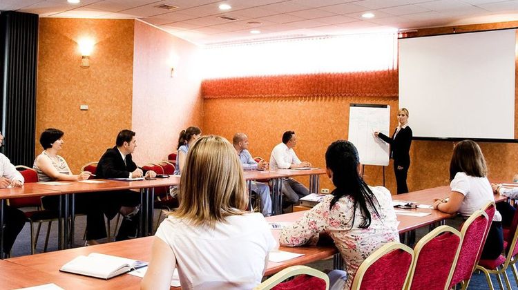Class Hotel Meeting