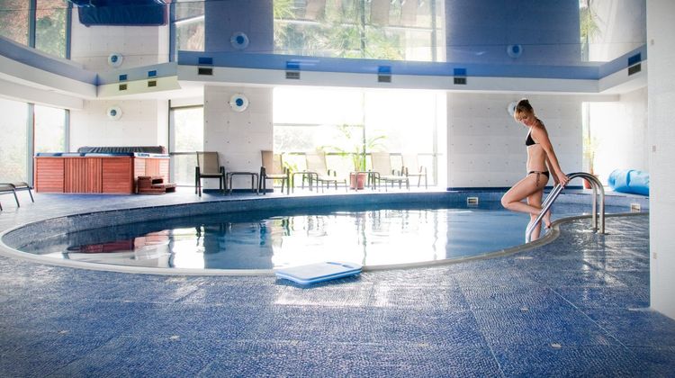 Class Hotel Pool