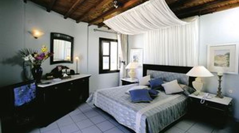<b>Petinos Beach Hotel Suite</b>