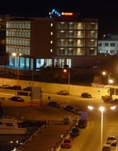 Avra Hotel