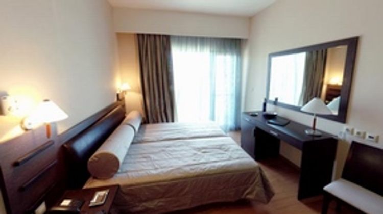 Avra Hotel Suite