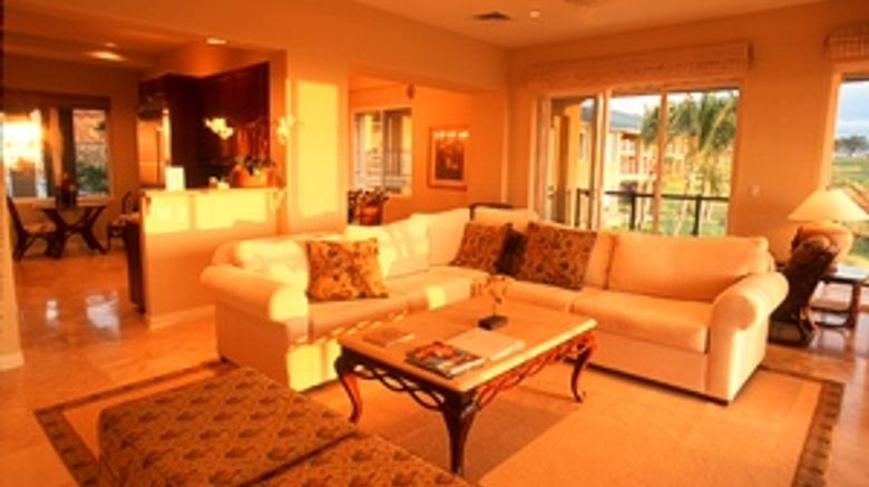 <b>Mauna Kea: Kumulani Condominiums Suite</b>