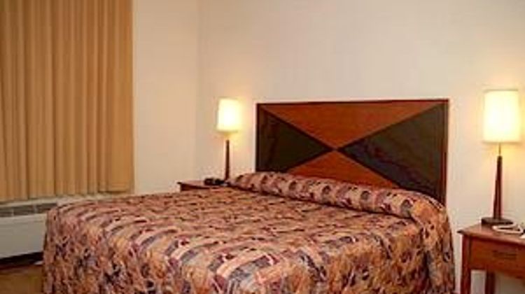 Sleep Inn & Suites Room