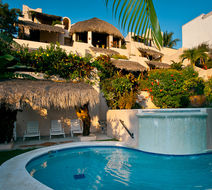 Agua Azul la Villa Pool