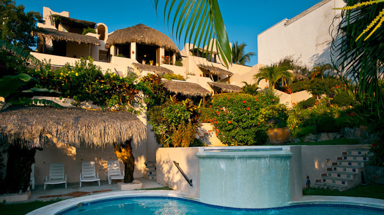 <b>Agua Azul la Villa Pool</b>