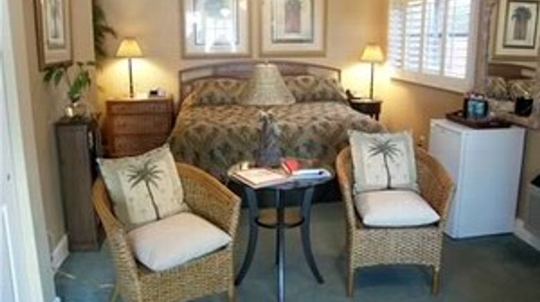 <b>Pasa Tiempo Resort Room</b>