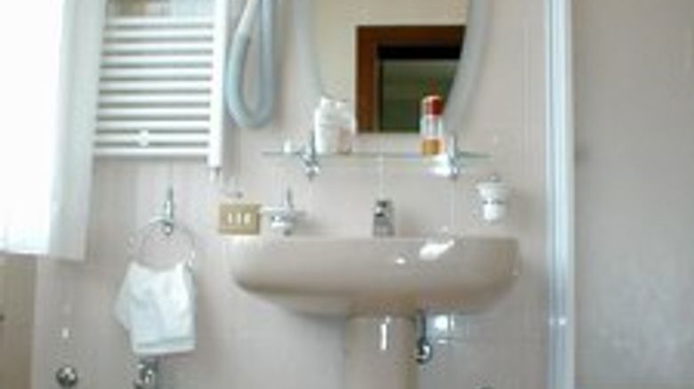 <b>Viktoria Palace Hotel Room</b>