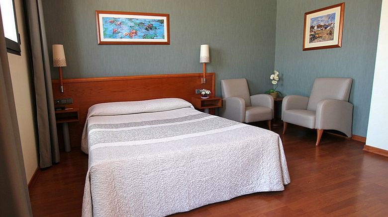 <b>Hotel Husa Alaquas Room</b>
