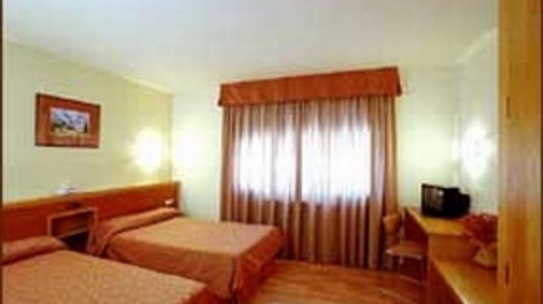<b>Hotel Estel Room</b>