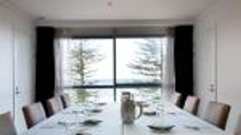 <b>Scenic Hotel Te Pania Meeting</b>