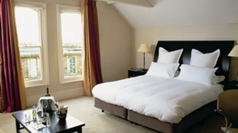 <b>Hotel Felix Room</b>