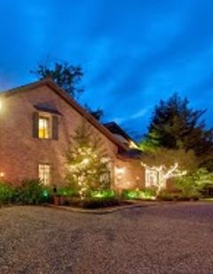 The Stockade Bed and Breakfast