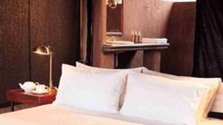 <b>The Outpost Lodge Room</b>
