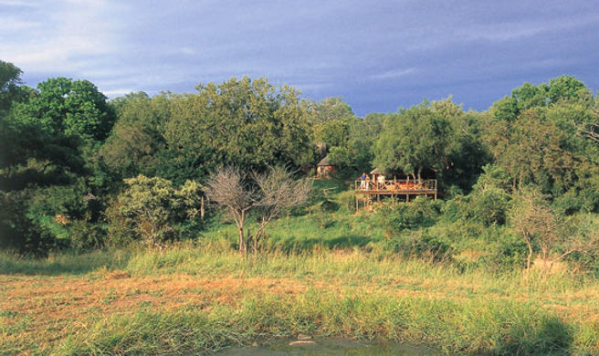 Umlani Bush Camp Exterior