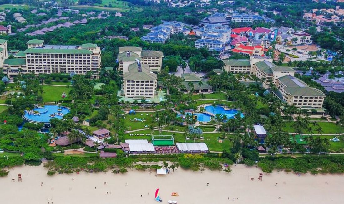 Horizon Resort & Spa Exterior