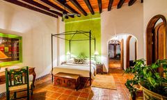 Casa del Quetzal