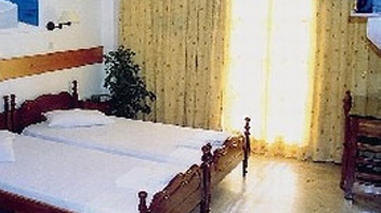<b>Drossos Hotel Room</b>
