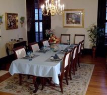 Lyndon House Bed & Breakfast Restaurant