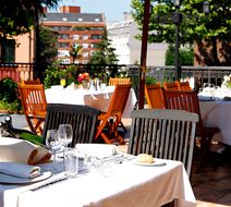 Ayre Hotel Alfonso II Restaurant