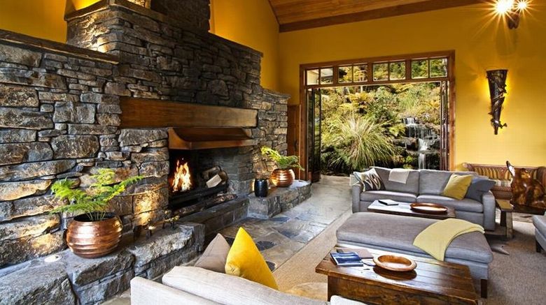 <b>Treetops Luxury Lodge & Estate Lobby</b>