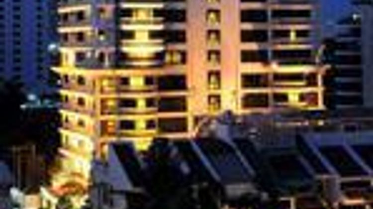 President Solitaire Suites Exterior