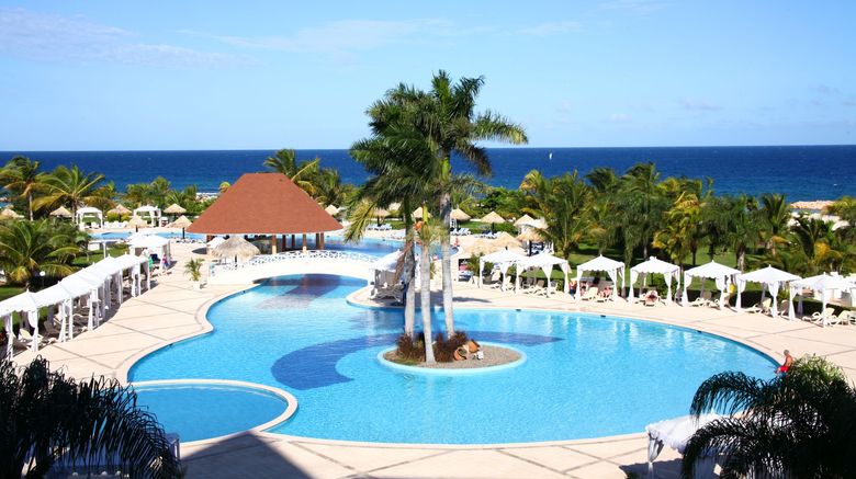 <b>Bahia Principe Grand Jamaica Pool</b> <b>Bahia Principe Grand Jamaica Pool</b>