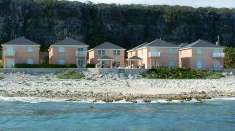 Cayman Breakers Condominiums Exterior