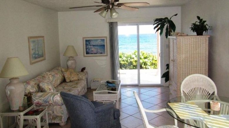 <b>Cayman Breakers Condominiums Suite</b>