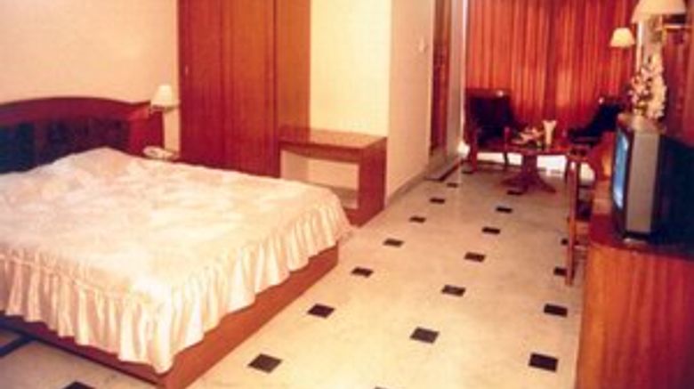 <b>A New Delhi Orchid Garden Hotel Suite</b>
