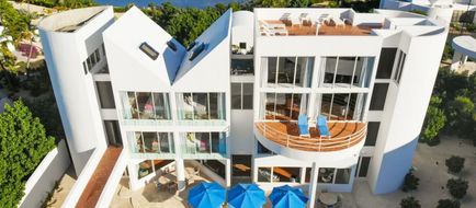 Altamer Resort Exterior