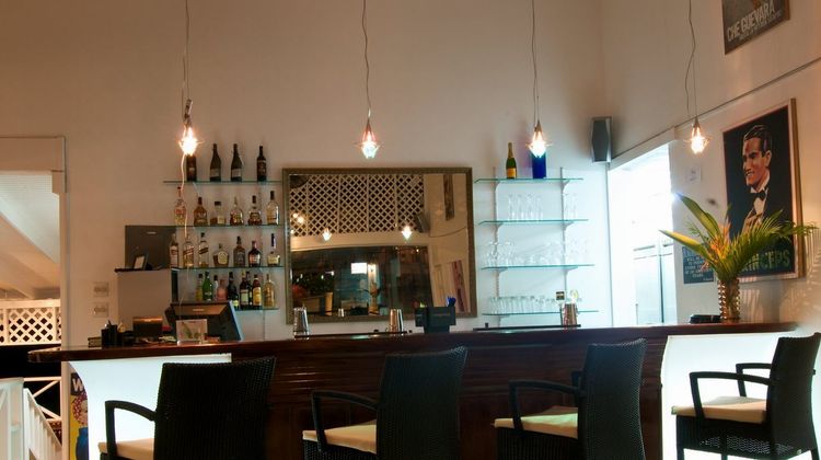 Half Moon Blue Hotel Restaurant