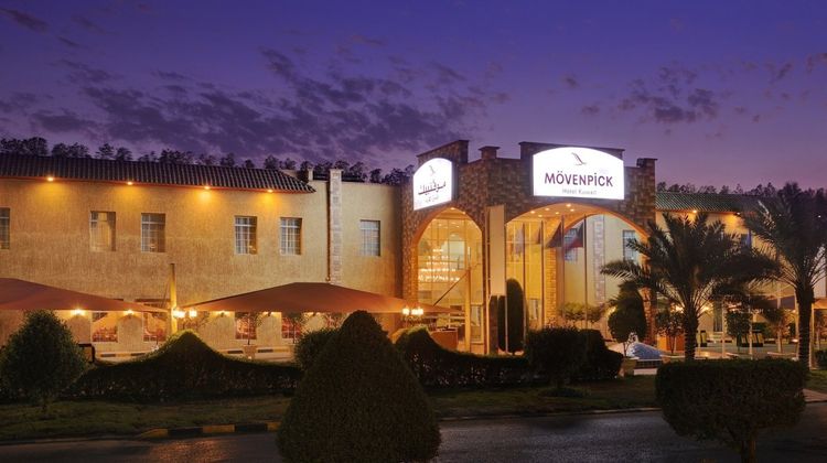 Moevenpick Hotel Kuwait Exterior