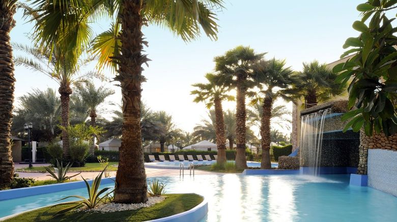 <b>Moevenpick Hotel Kuwait Pool</b>