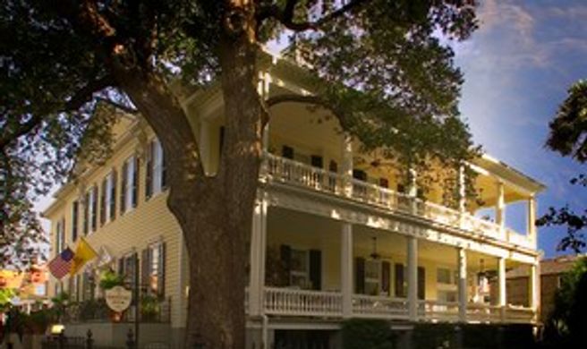 Governor's House Inn Exterior