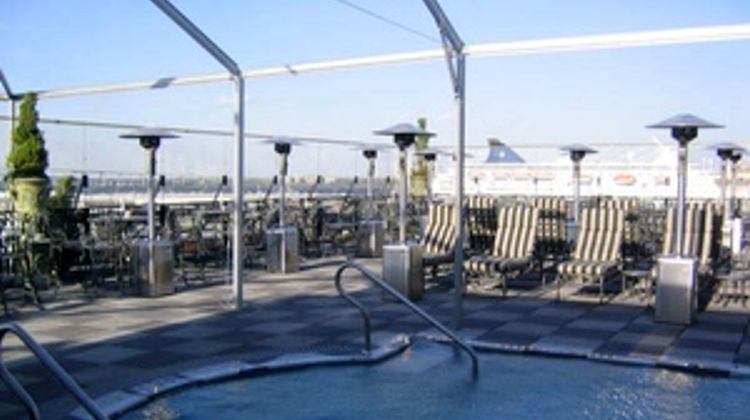 Market Pavilion Hotel Pool