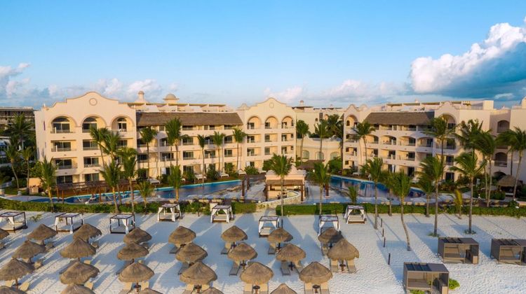 Excellence Riviera Cancun Beach