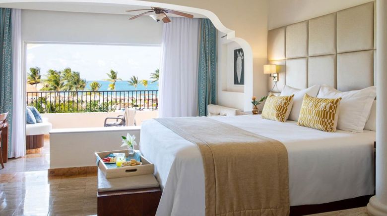 <b>Excellence Riviera Cancun Room</b>