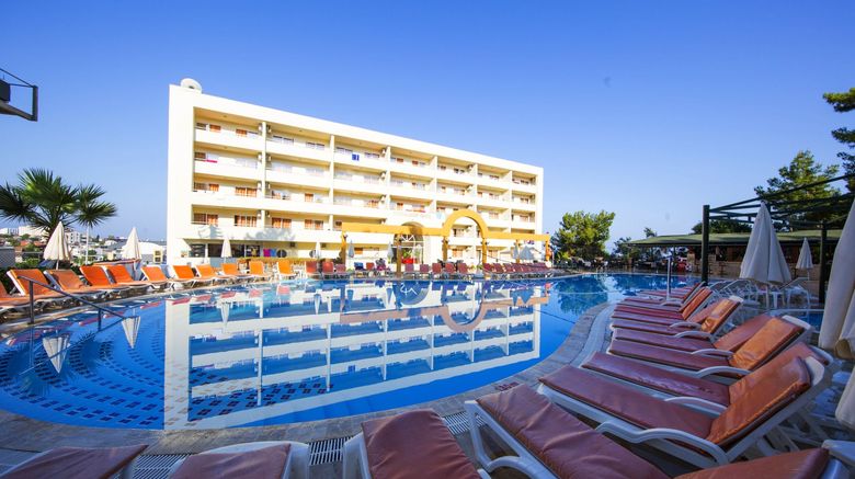 Tuntas Family Suites Kusadasi Exterior