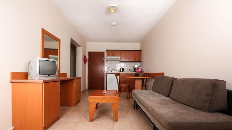 <b>Tuntas Family Suites Kusadasi Suite</b>