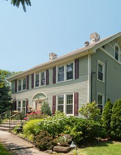 Alpine Haus Bed & Breakfast Inn