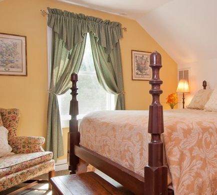 Alpine Haus Bed & Breakfast Inn Room