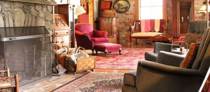 Hotel Pemaquid Lobby