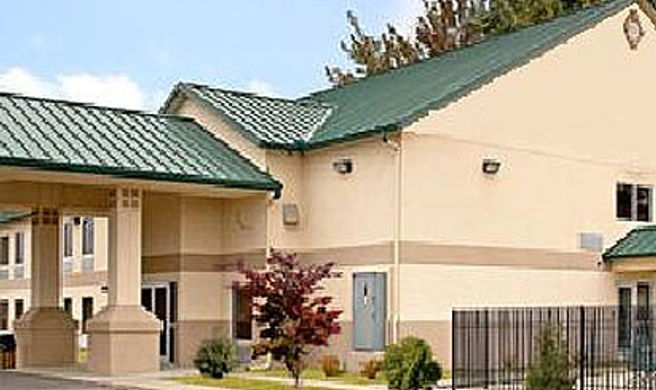 Americas Best Value Inn Exterior