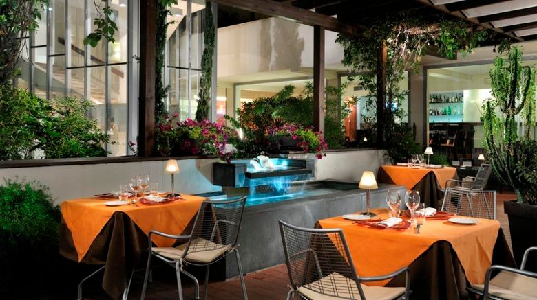 <b>Athenaeum Hotel Restaurant</b>