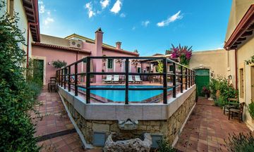 Villa Arhanes Traditional Cretan House