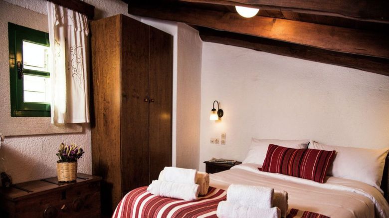 <b>Villa Arhanes Traditional Cretan House Room</b>