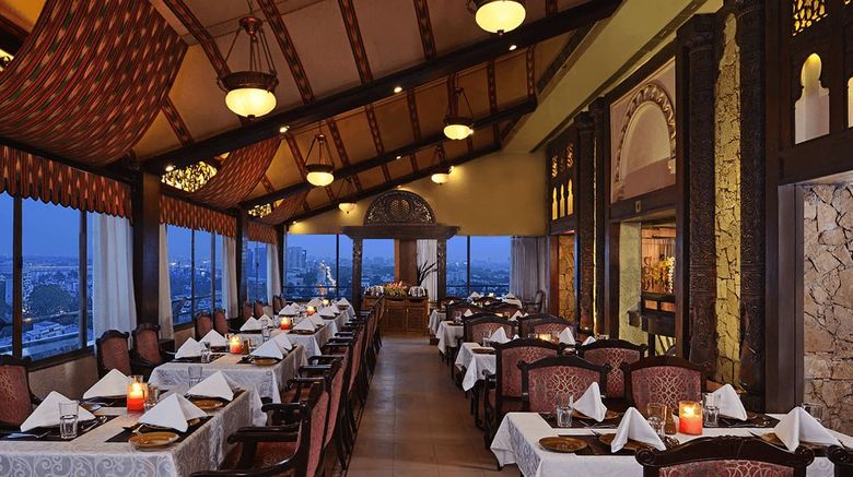 <b>Fortune Landmark, Ahmedabad Restaurant</b>