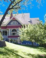 The Robin's Nest Bed & Breakfast
